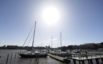 Varsinkin Etelä-Suomessa aurinko tervehtii vapunviettäjiä sekä vapunaattona että vappupäivänä.
