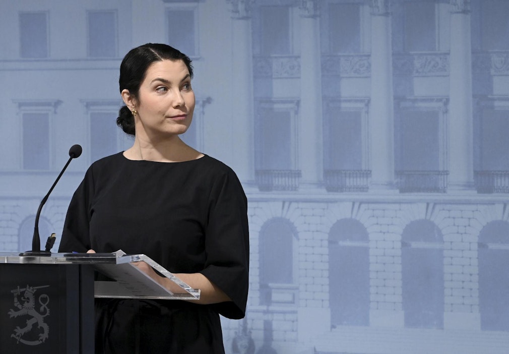 Emma Kari kertoi koronatestinsä tuloksesta Twitterissä. LEHTIKUVA / HEIKKI SAUKKOMAA