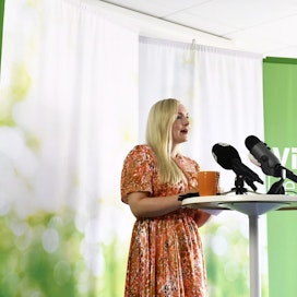 Puheenjohtaja Maria Ohisalo jää loppusyksystä äitiysvapaalle ja hänen tehtävänsä sekä puoluejohtajana että ministerinä tulevat sijaistettaviksi. LEHTIKUVA / Emmi Korhonen