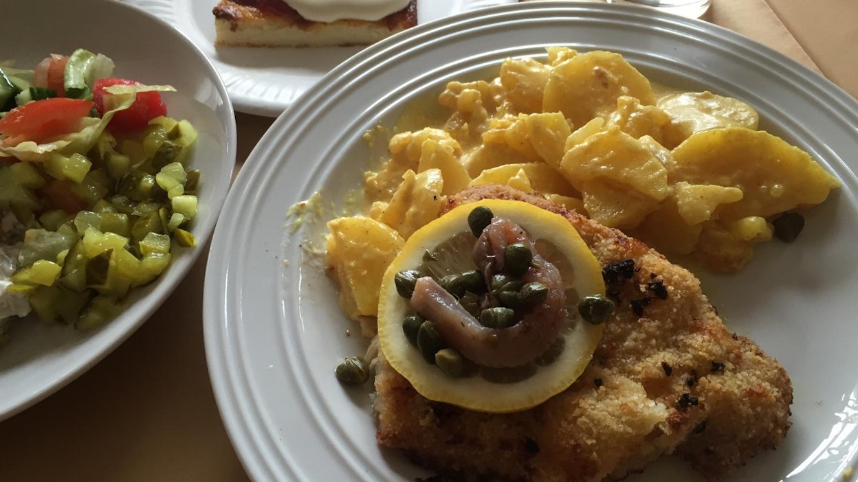 Kahvila Kertun ateriasta tulee vatsa täyteen.