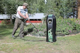 Eco Weedkillerin säiliön koko on 25 litraa, minkä kerrotaan riittävän 8–10 neliön käsittelyyn.