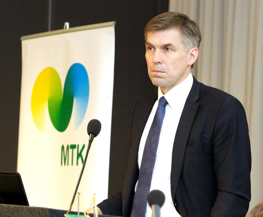 MTK:n puheenjohtaja Juha Marttila pitää irvokkaana sitä, että EU:n direktiivi on asettamassa paljon tiukemmat päästövaatimukset biovoimaloille kuin kivihiilivoimaloille.