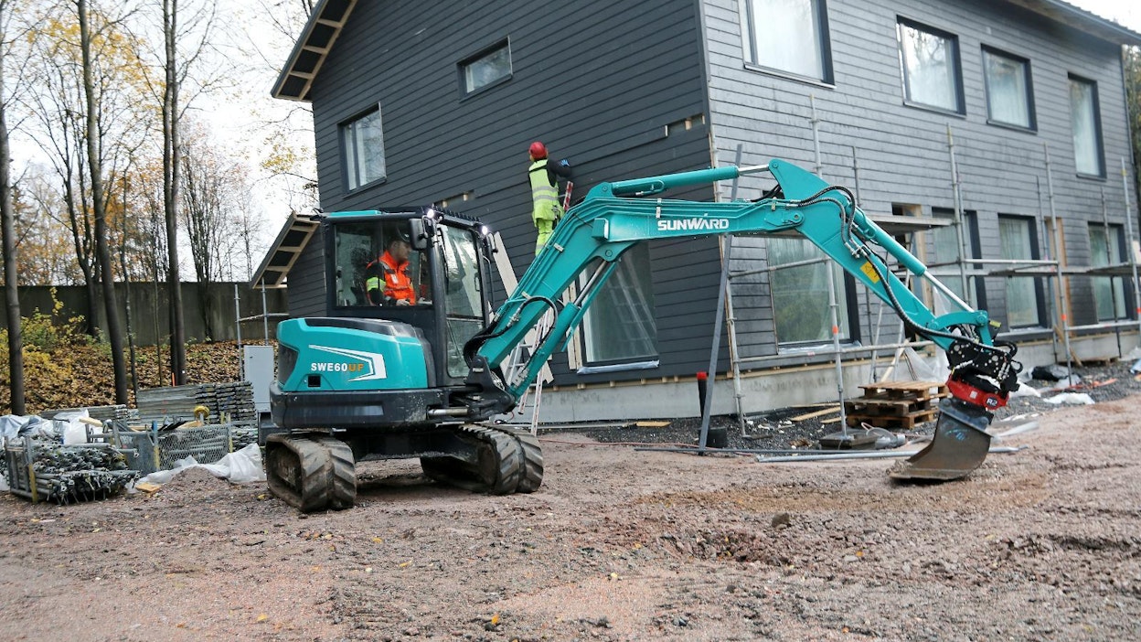 Tuoma Group tekee mm. maakaapelointia ja rakennusten pohjia.
