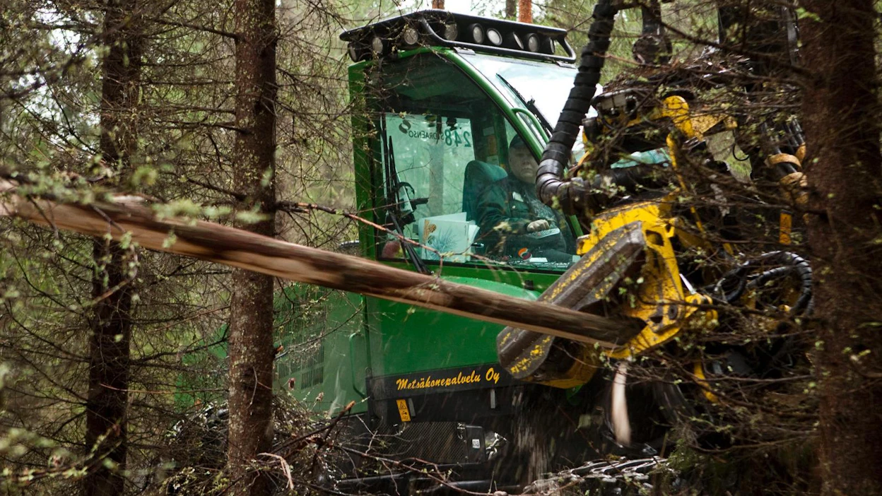 Metsäkonepalvelu Oy voitti UPM:n kilpailutuksen Kymenlaakson puunkorjuu-urakoista.