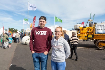 Saku Syväjärvi (vas.) ja Noora Talvitie odottavat näkevänsä messuilla paljon tuttuja.