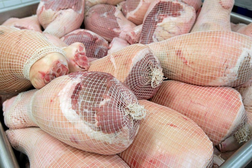 Pajuniemi Oy, liha-ala, yritys. Kinkku, sianliha, liha.