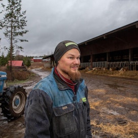Jani Jantunen jatkaa luomuviljantuottajana. Pihatosta on tarkoitus muokata viljan kuivaamo.