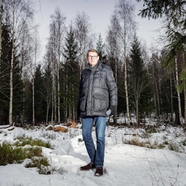 Keskustan kansanedustaja Matti Vanhanen aikoo rakentaa uuden ekologisen talon Nurmijärven Lepsämään.
