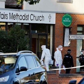 Britanniassa poliisi on julistanut konservatiivikansanedustaja David Amessin kuolemaan johtaneen puukotuksen olleen terroristinen teko. LEHTIKUVA/AFP