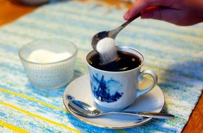 Sokerista on muuhunkin kuin kahvin makeuttajaksi.