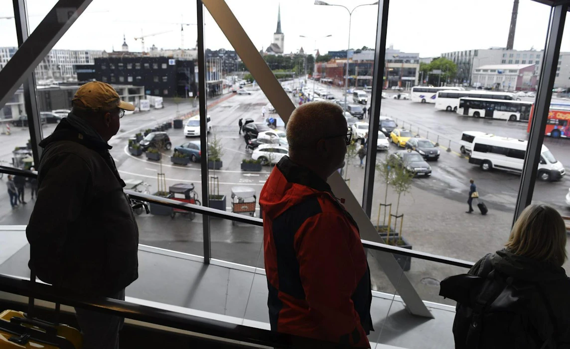 Suomen lisäksi Viro sallii karanteenittoman saapumisen myös Itävallan, Tshekin, Ranskan, Saksan, Kreikan, Unkarin, Islannin, Latvian, Liechtensteinin, Liettuan, Norjan, Puolan, Slovakian, Slovenian ja Sveitsin kansalaisille. LEHTIKUVA / Vesa Moilanen