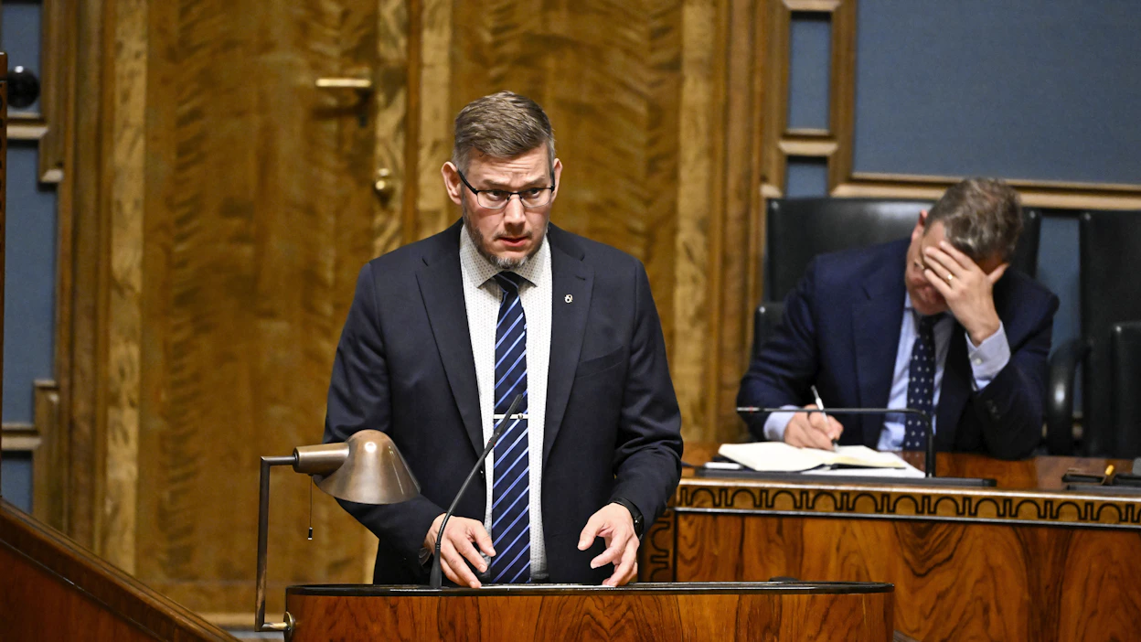 Eerikki Viljasesta (kesk.) on häpeällistä, että huoltovarmuutta pidetään yllä ulkomailta tuotavalla viljalla. "Keskustan mielestä huoltovarmuuden perusta on kotimainen tuotanto ja suomalainen ruoka", hän sanoi keskiviikkona eduskunnan täysistunnossa, jossa käsiteltiin keskustan tekemää välikysymystä.