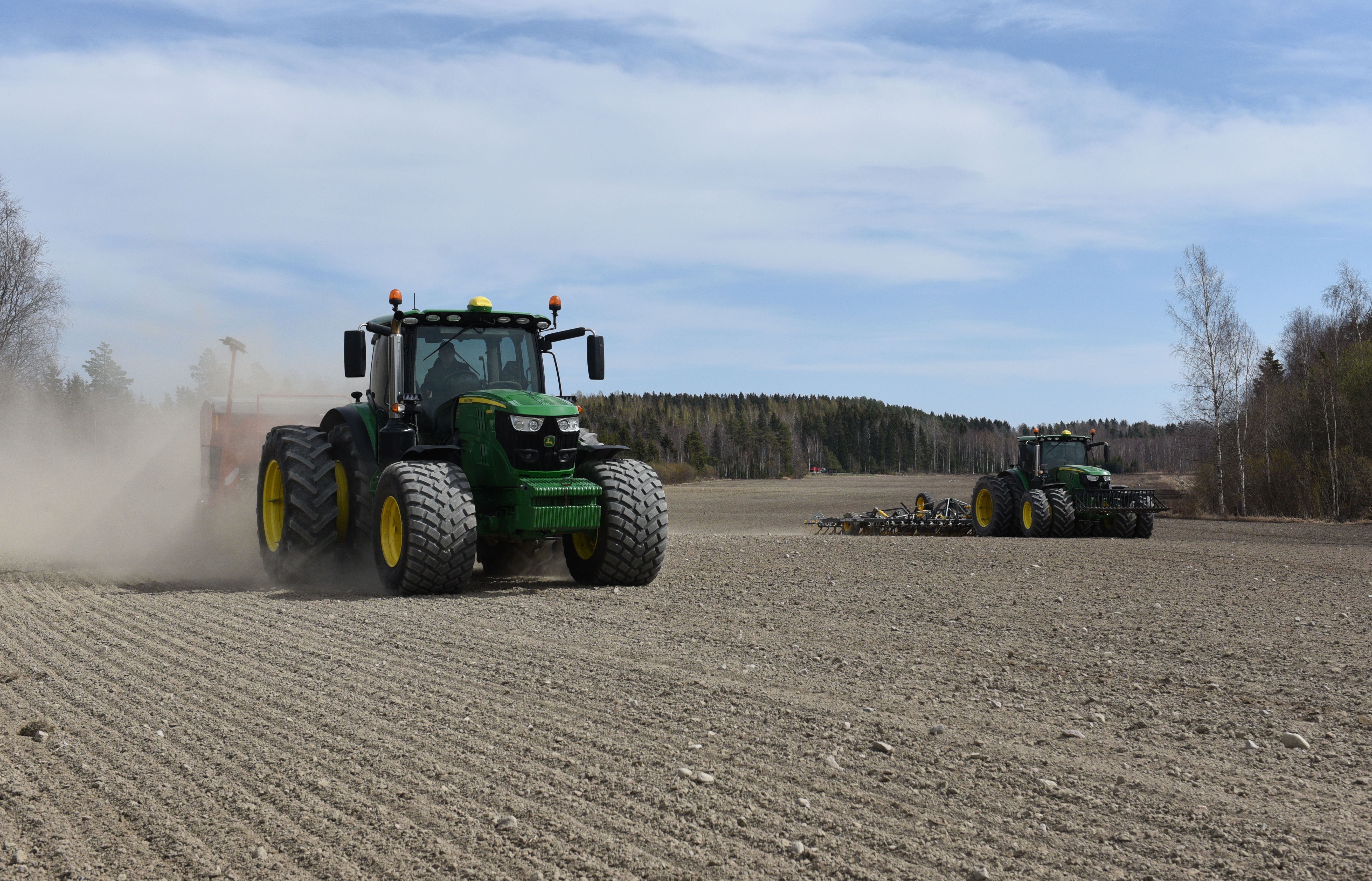 Uudet tukiehdot ympäristöpainotuksineen herättävät kylvökauden kynnyksellä ihmettelyä tuottajapiireissä.