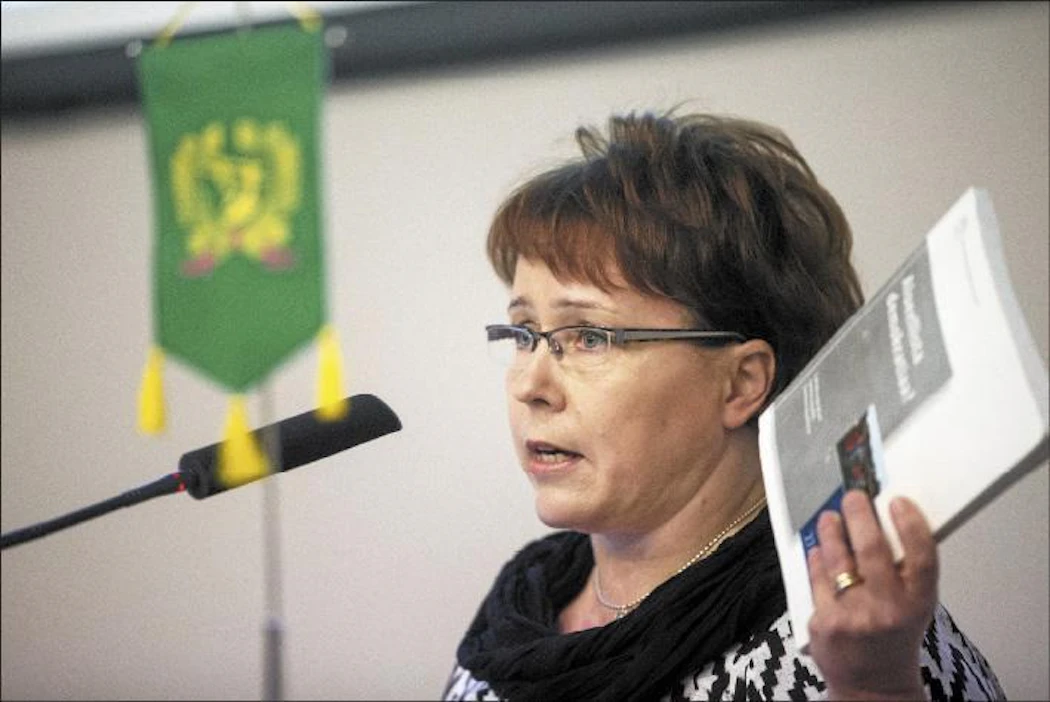 Tutkija Ritva Pihlaja vaati uusia toimia, jotta paikallinen asiantuntemus säilyy suurkuntien päätöksenteossa. Pentti Vänskä