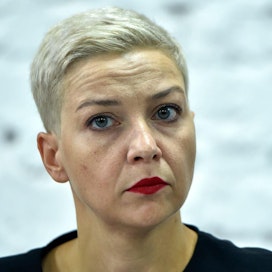 Maryja Kalesnikavaa (kuvassa) ja Maksim Znakia syytettiin muun muassa vehkeilystä vallan anastamiseksi maassa. LEHTIKUVA/AFP