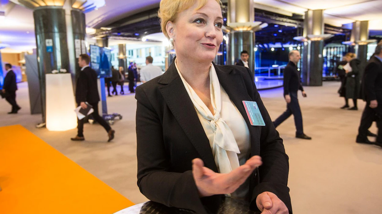 "Kyseenalainen sopimus", ynnäsi skeptinen suomalaismeppi Elsi Katainen (kesk) ensi tuntojaan EU:n ja Mercosur-maiden välisestä kauppasopimuksesta.