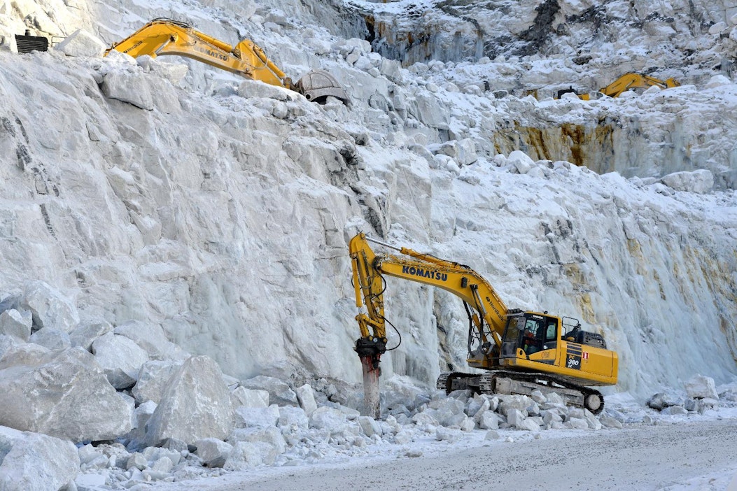 Lappeenrannan kalkkikaivosta sekä laajennetaan ja syvennetään.