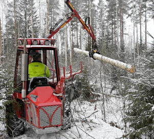 Vaasalainen Kone Nygård on aloittanut Kranman Bison 10 000 -ajokoneiden maahantuonnin.