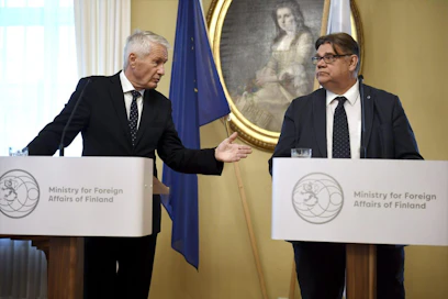Norjalainen pääsihteeri Thorbjörn Jagland arvioi aiemmin tässä kuussa Helsingissä, että on todellinen vaara, että Euroopalla ei ole edessään vain brexit vaan myös ruxit. Vieressä Suomen ulkoministeri Timo Soini.