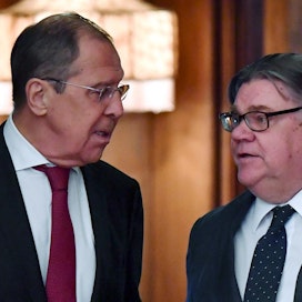 Sergei Lavrov ja Timo Soini tapasivat Moskovassa. LEHTIKUVA/AFP