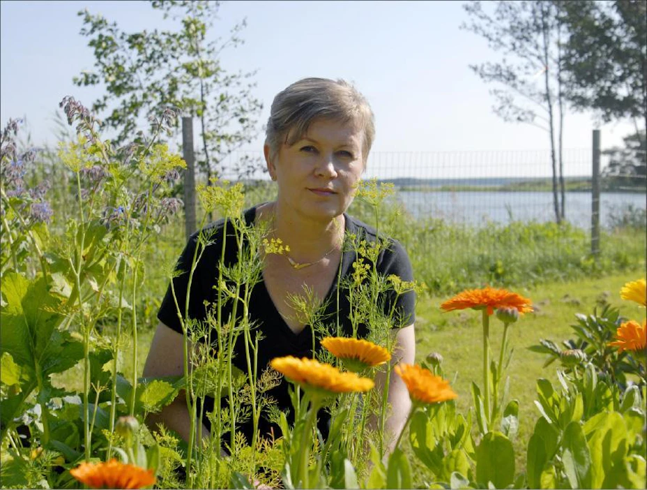 Riitta Seppälä itse saa voimaa työn hyvistä hetkistä sekä puutarhan hoidosta. Ari peltoniemi