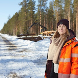 Kunnilla on Suomessa satojatuhansia hehtaareja metsää. ­ Osalla metsät ovat puhtaasti virkistyskäytössä, osalla niiden rahallinen merkitys korostuu. Siikalatvan kunnassa metsät toimivat talouspuskurina, kertoo kunnanjohtaja Pirre Seppänen.
