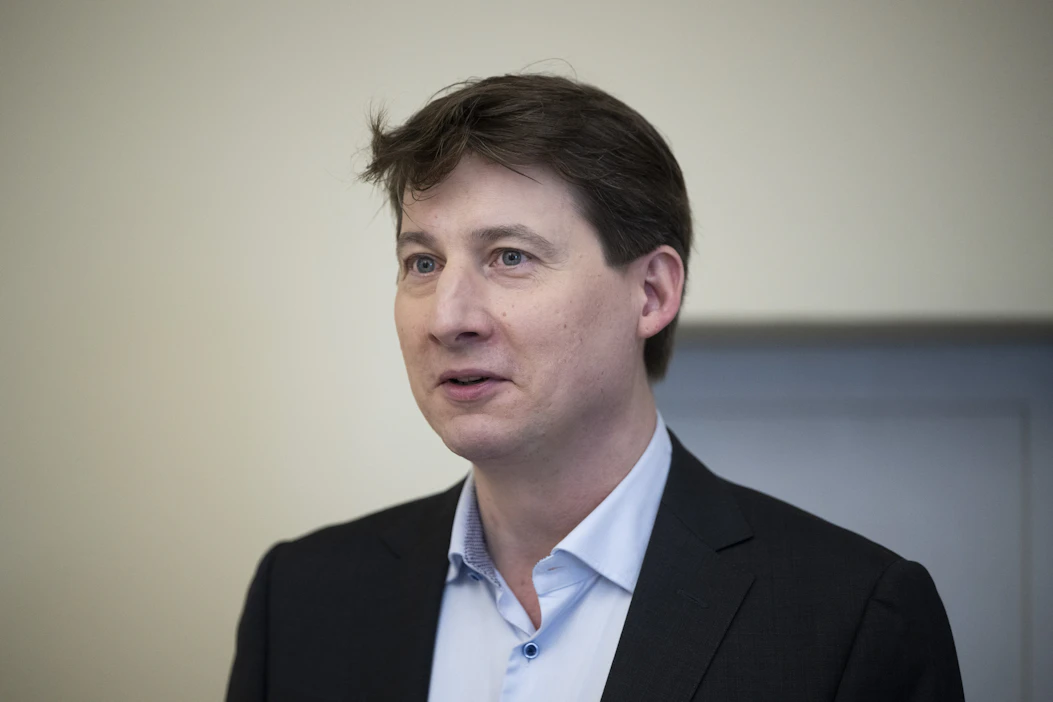 Keskuskauppakamarin pääekonomisti Jukka Appelqvist arvioi tulosten viestivän siitä, että Suomen talous voi haastavista näkymistä huolimatta elpyä. ANTTI AIMO-KOIVISTO / LEHTIKUVA.