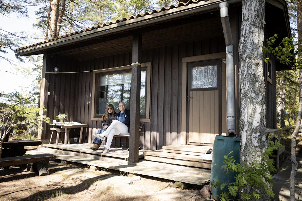 Leila Ylönen suunnitteli mökin opiskeluvuosinaan 70-luvulla. Hänen veljelleen Esa Ylöselle se ollut tärkeä rentoutumispaikka.