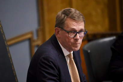 Eduskunnan puhemies Matti Vanhanen.