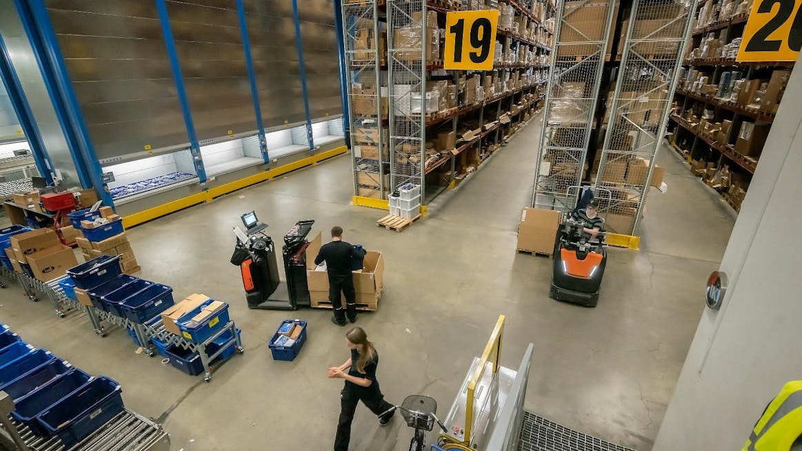 Turun Konekeskus on IKH:n jälleenmyyjä. IKH:n logistiikkakeskus sijaitsee Kauhajoella.