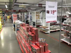 Kärkkäinen myy työkalusarjan sisältävää joulukalenteria parilla kympillä. 