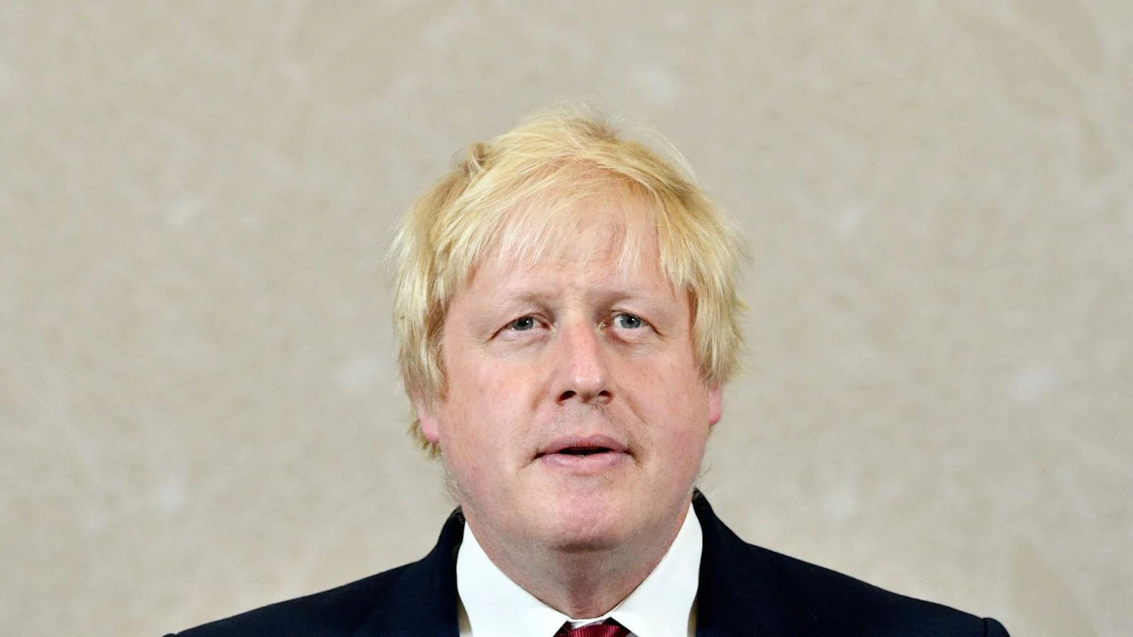 Johnson myös toisti kantansa, jonka mukaan nykyinen niin sanottu backstop-suunnitelma Irlannin ja Britanniaan kuuluvan Pohjois-Irlannin rajan pitämiseksi auki ei ole hyväksyttävissä.