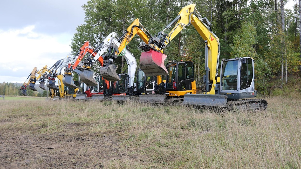 The machines in the test are Bobcat E85, Cat 308E2 CR SB, ECM ES85 SB4, JCB 90Z-1, Komatsu PC80MR-5, Kubota KX080-4a, Takeuchi TB280FR ja Wacker Neuson EZ80.