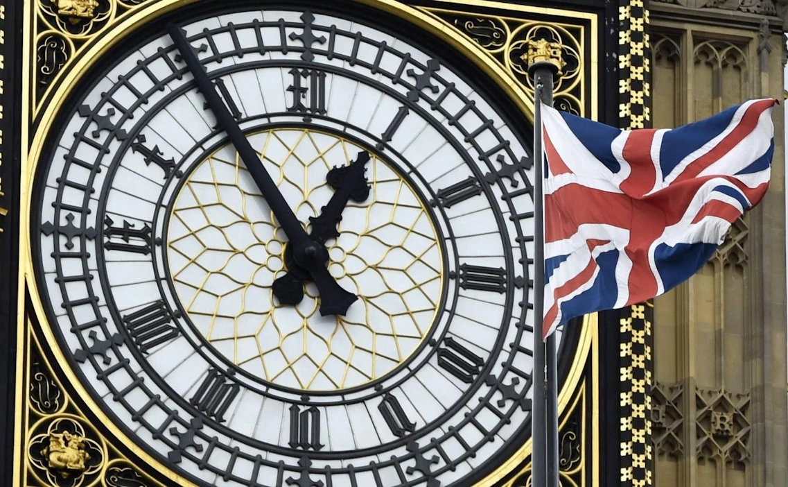 Brexit on aiheuttanut briteissä pelkoja omasta taloudellisesta tilanteesta. Moni aikoo vähentää muun muassa matkailua.