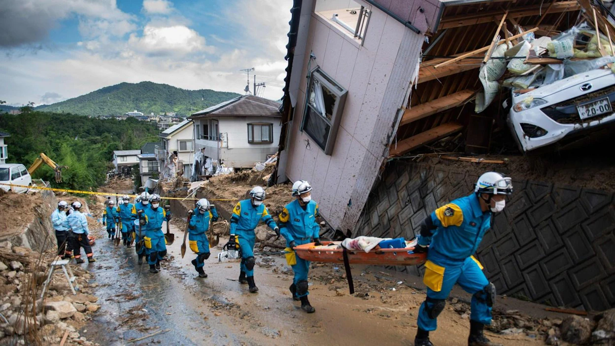 Torstaista asti jatkuneet ennätysmäiset sateet ovat koetelleet erityisesti Japanin keski- ja länsiosia. LEHTIKUVA/AFP