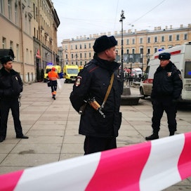 Metroasemia on suljettu Pietarissa räjähdyksen jälkeen. LEHTIKUVA/AFP