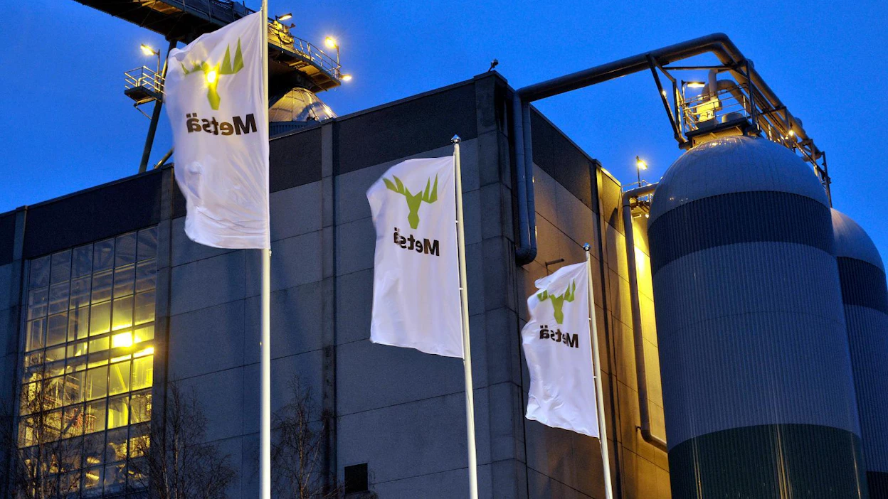 Metsä Group on maailman suurin markkinahavusellun tuottaja. Arkistokuva on konserniin kuuluvan Metsä Fibren tehtaalta Raumalta.