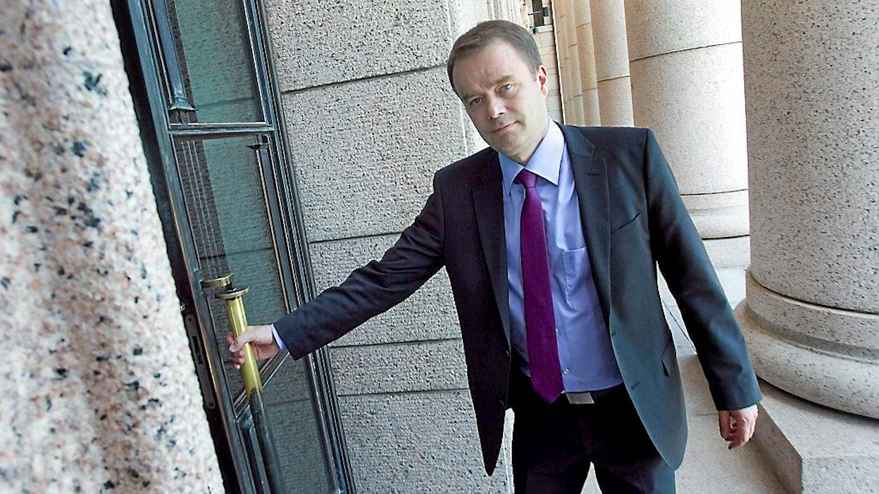 Kuvassa kansanedustaja janne Sankelo. KOK. Kokoomus. Helsinki 21. Kesäkuu 2012. COM.PIC / MAURI RATILAINEN