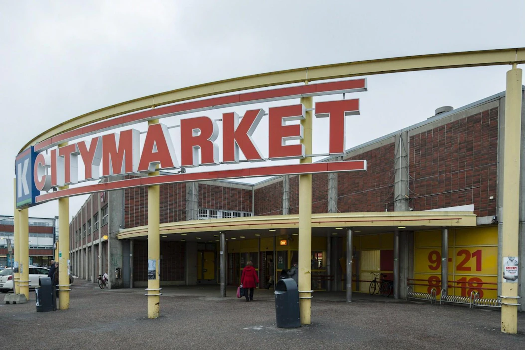 K-Citymarketin, Prisman, Sokoksen, Tokmannin, Minimanin sekä Stockmannin liikevaihto kasvoi kesäkuussa 14,9 prosenttia. LEHTIKUVA / Seppo Samuli