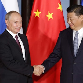 Kun Pekingin olympialaiset alkoivat, Venäjän Vladimir Putin ja Kiinan Xi Jinping vastustivat Naton laajenemista itään suorastaan liikuttavan yksimielisesti. Nyt, kun Venäjä on hyökännyt Ukrainaan, hymyt eivät välttämättä ole enää yhtä herkässä.