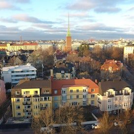 Helsingissä asunnot kallistuivat vuodessa 4 prosenttia. LEHTIKUVA / HEIKKI SAUKKOMAA