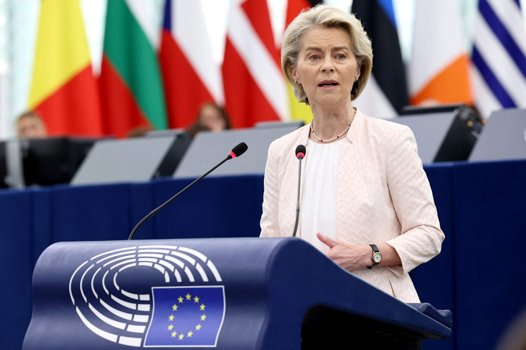 Ursula von der Leyen äänestettiin komission johtoon 401 äänellä. LEHTIKUVA / AFP.