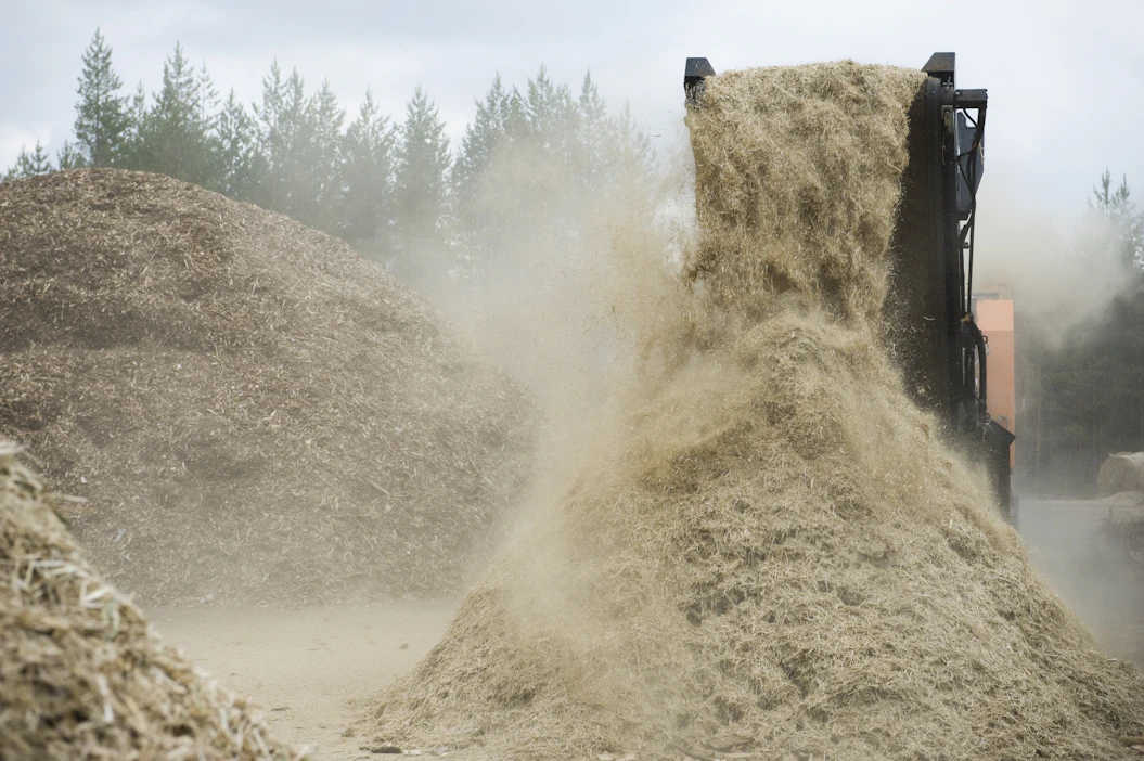 350 000 euroa kohdennetaan metsähakkeen saatavuutta edistävän neuvontakampanjan toteuttamiseen osana vihreän siirtymän kokonaisuutta.