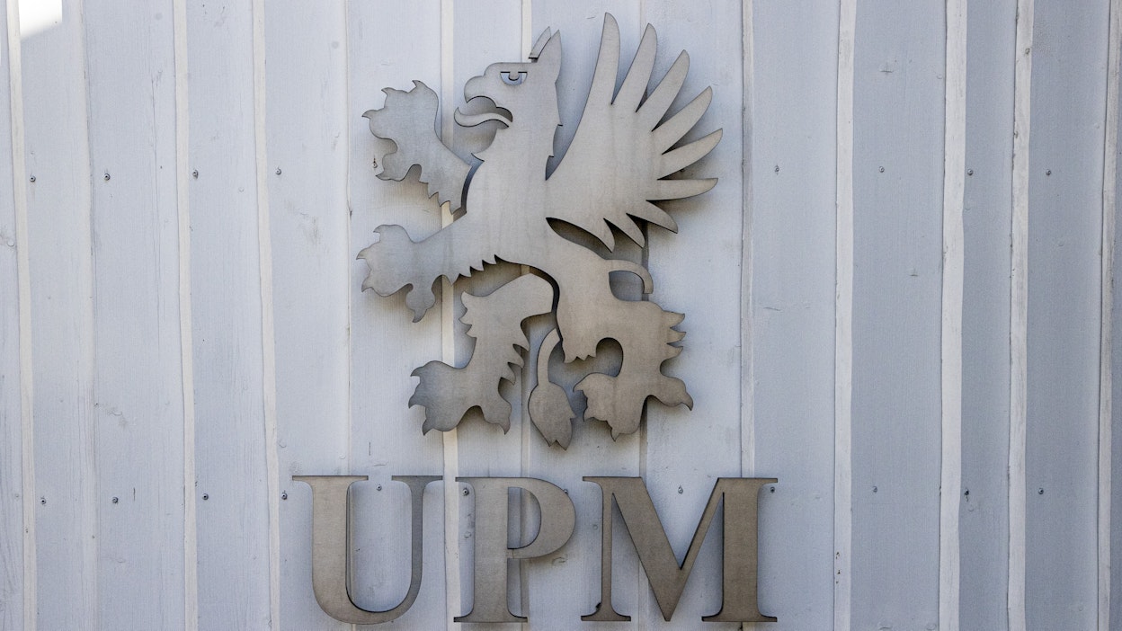 UPM sulkee Ranskassa, mutta tavoittelee tarraliiketoiminnan kasvua.