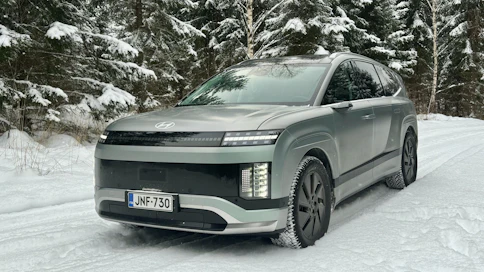 Nelivetoisena Ioniq 9 vastaa suunnilleen kaikkiin perheen kuljetustarpeisiin.
