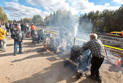 65 maamoottorin yhtaikainen jumputus on epävirallinen Suomen ennätys. Katso MT:n video tapahtumasta.