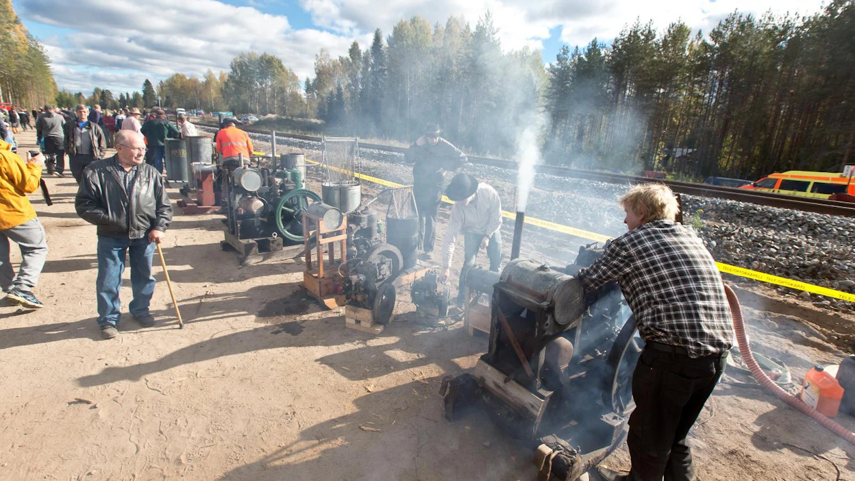65 maamoottorin yhtaikainen jumputus on epävirallinen Suomen ennätys. Katso MT:n video tapahtumasta.