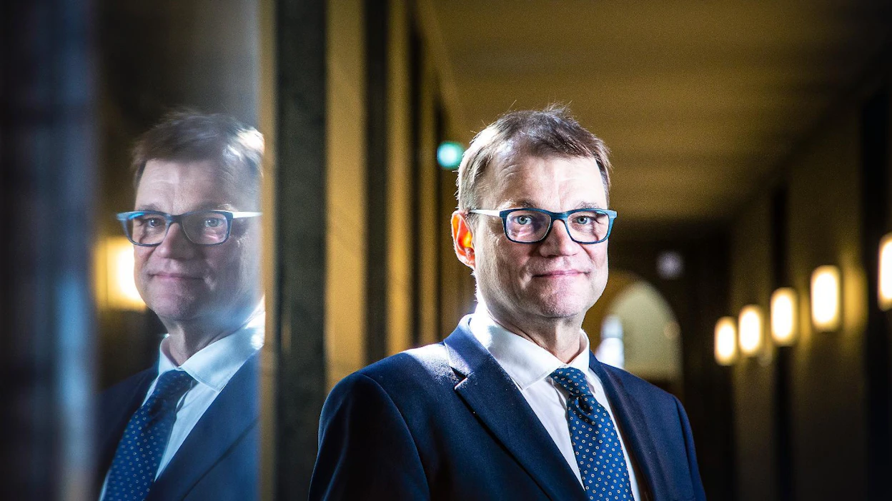 Keskustan eurovaaliohjelmassa halutaan saada EU:n mielenkiinto pohjoiseen. Juha Sipilän mukaan pitkän ajan tähtäimessä pitäisi olla se, että Suomeen saadaan Tallinnan tunneli ja Jäämeren yhteys. "Sillä tavalla olisimme myös raiteilla kiinni Keski-Euroopassa."