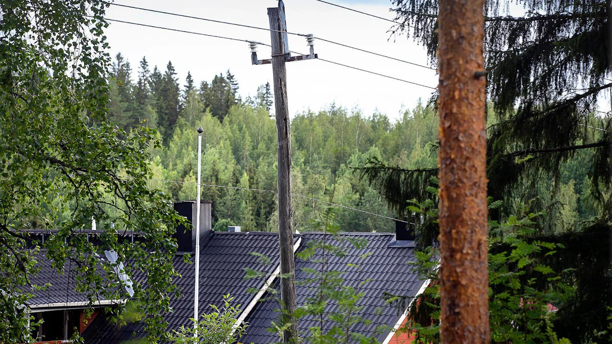 Energiavirasto kertoo, että Fi-Nergy Voiman ja 365 Hankinnan asiakkaiden sähkönjakelua ei katkaista välittömästi. Uusi sopimus pitää kuitenkin solmia viipymättä, jotta sähkönjakelu kotitalouteen ei katkeaisi.