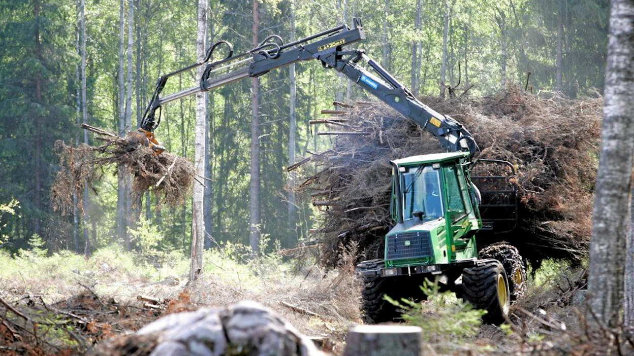 Kaakkois-Suomen vaalipiiristä eduskuntaan valittu Hanna Kosonen uskoo, että Suomessa pystytään kehittämään uusia energiantuotantomuotoja.